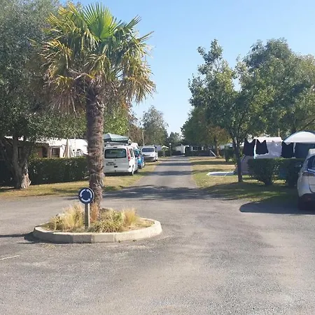 Agréable Mobil-home Normand Camping Saint-Pair-sur-Mer